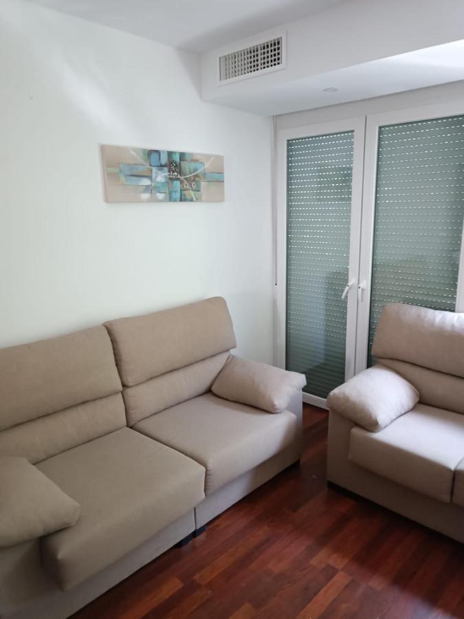 Lyrioshomes Filpo Rojas , Apartamento