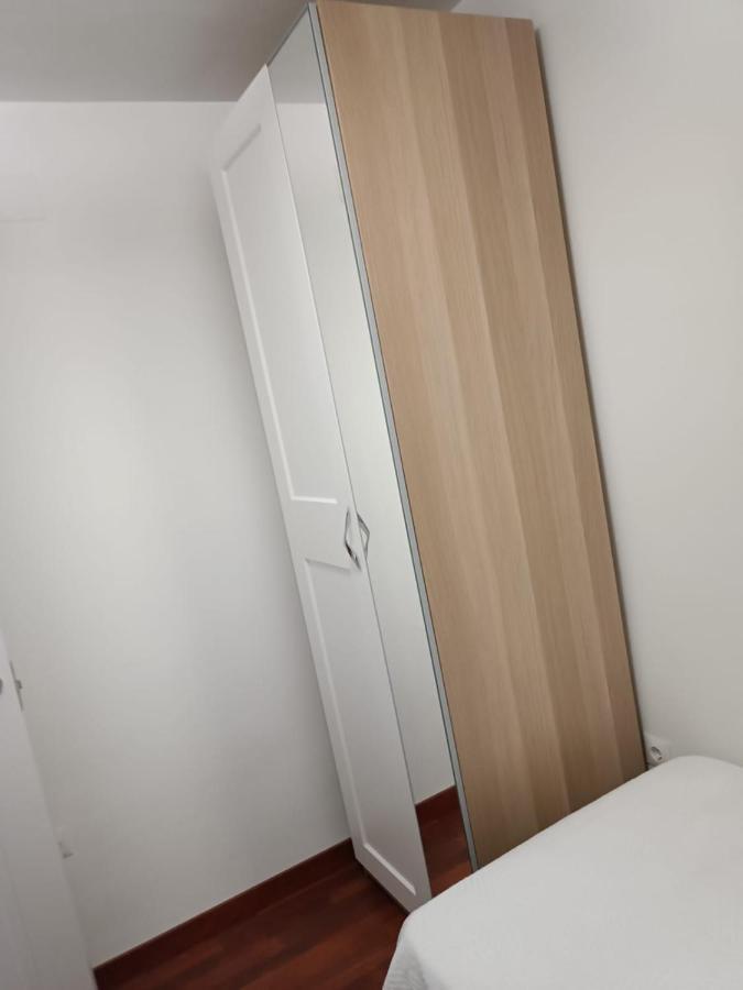 Lyrioshomes Filpo Rojas , Appartement Séville